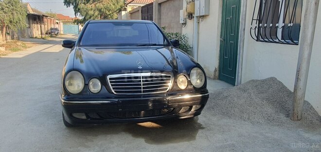 Mercedes E 220 2000, 486,690 km - 2.2 l - Bakı