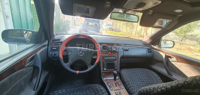 Mercedes E 220 2000, 486,690 km - 2.2 l - Bakı