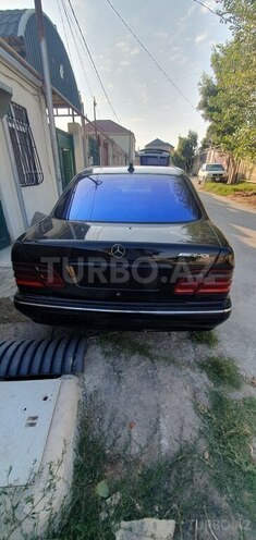 Mercedes E 220 2000, 486,690 km - 2.2 l - Bakı