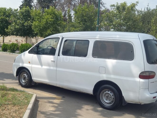 Hyundai H-1 2005, 696,272 km - 2.5 л - İmişli