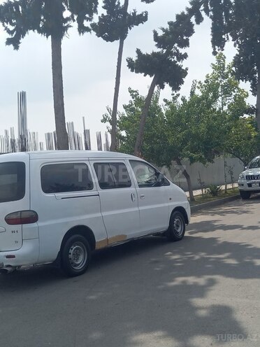 Hyundai H-1 2005, 696,272 km - 2.5 л - İmişli