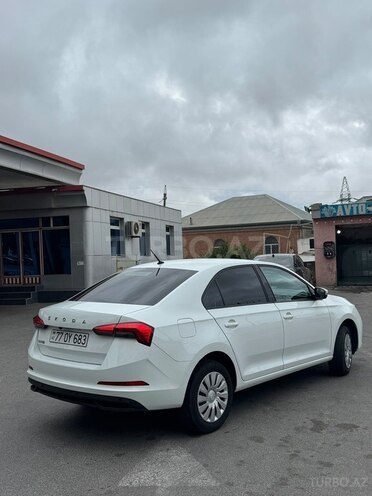 Skoda Rapid 2020, 184,000 km - 1.6 l - Bakı
