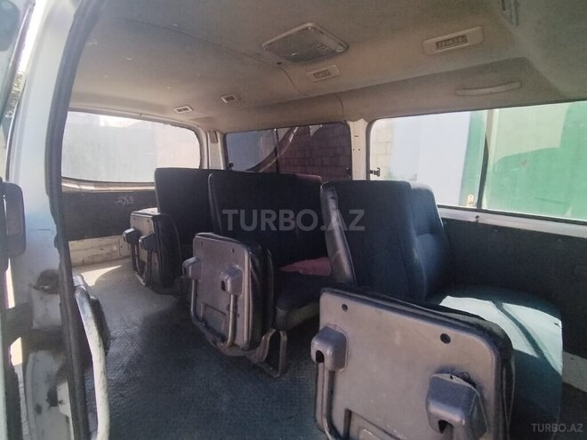 Nissan Urvan 2005, 475,000 km - 3.0 l - Sumqayıt