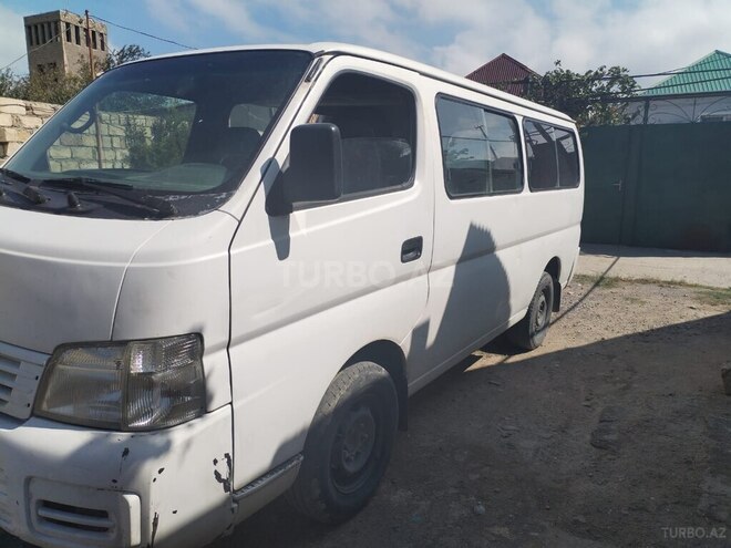 Nissan Urvan 2005, 475,000 km - 3.0 l - Sumqayıt