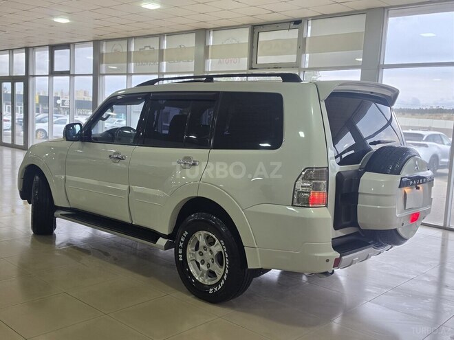Mitsubishi Pajero 2008, 183,000 km - 3.0 l - Bakı