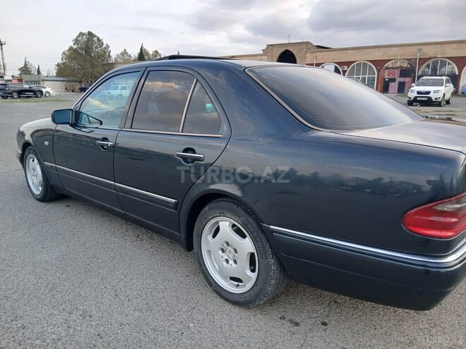 Mercedes E 240 1999, 419,038 km - 2.4 л - Gəncə