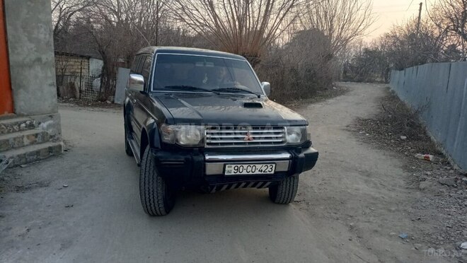 Mitsubishi Pajero 1995, 570,000 km - 2.8 l - Füzuli