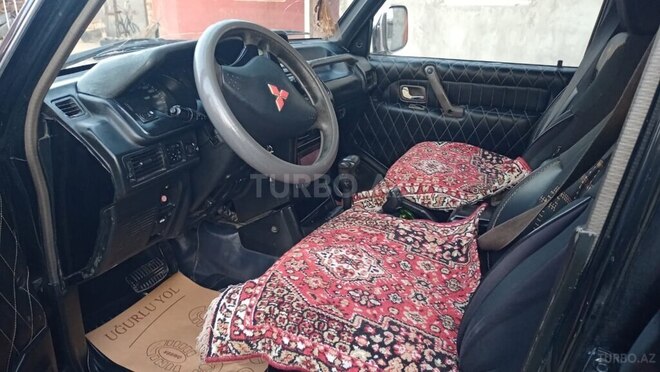 Mitsubishi Pajero 1995, 570,000 km - 2.8 l - Füzuli