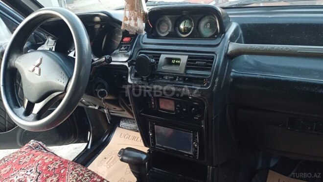 Mitsubishi Pajero 1995, 570,000 km - 2.8 l - Füzuli