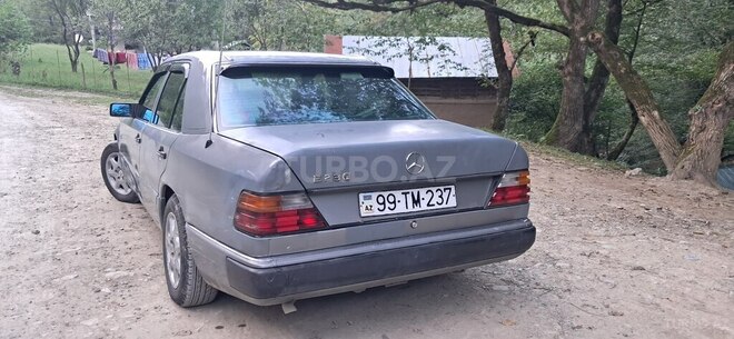 Mercedes 250 D 1991, 488,000 km - 2.5 л - Astara