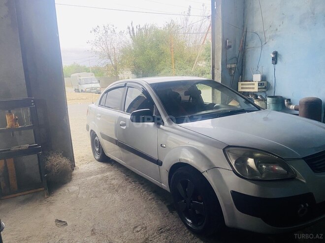 Kia Rio 2009, 400,000 km - 1.5 l - Biləsuvar