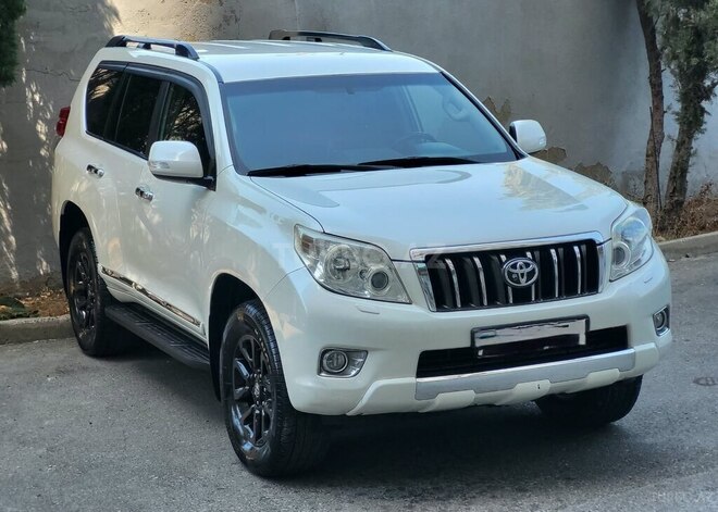 Toyota Land Cruiser Prado 2012, 277,000 km - 3.0 l - Bakı