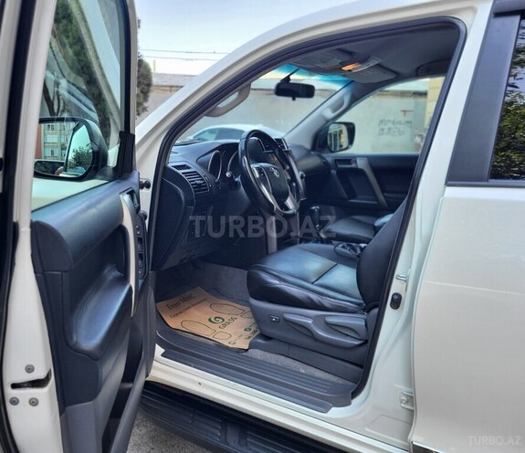 Toyota Land Cruiser Prado 2012, 277,000 km - 3.0 l - Bakı