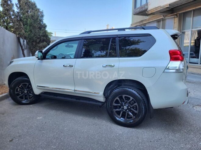 Toyota Land Cruiser Prado 2012, 277,000 km - 3.0 l - Bakı