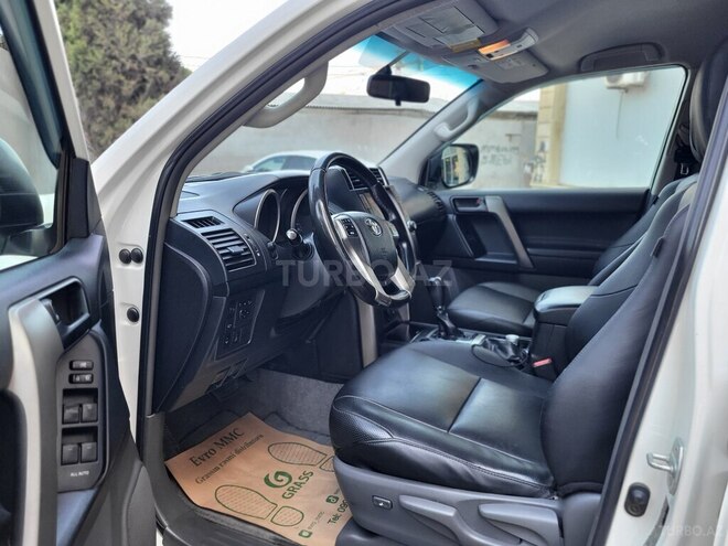 Toyota Land Cruiser Prado 2012, 277,000 km - 3.0 l - Bakı