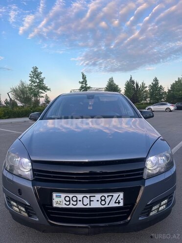 Opel Astra 2004, 207,900 km - 1.6 l - Salyan