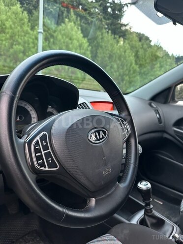 Kia  2008, 287,000 km - 1.6 l - Bakı
