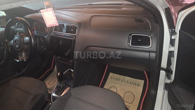Volkswagen Polo 2011, 186,411 km - 1.4 l - Bakı