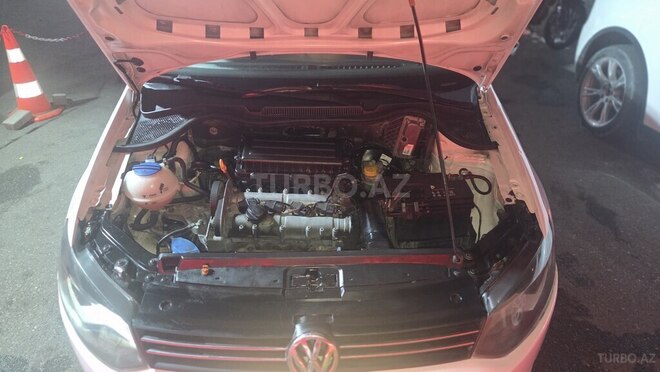 Volkswagen Polo 2011, 186,411 km - 1.4 l - Bakı