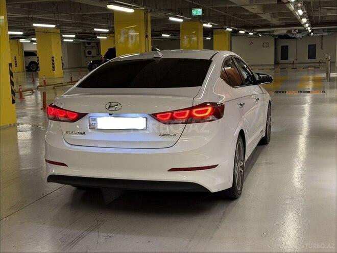 Hyundai Elantra 2018, 98,000 km - 2.0 л - Gəncə