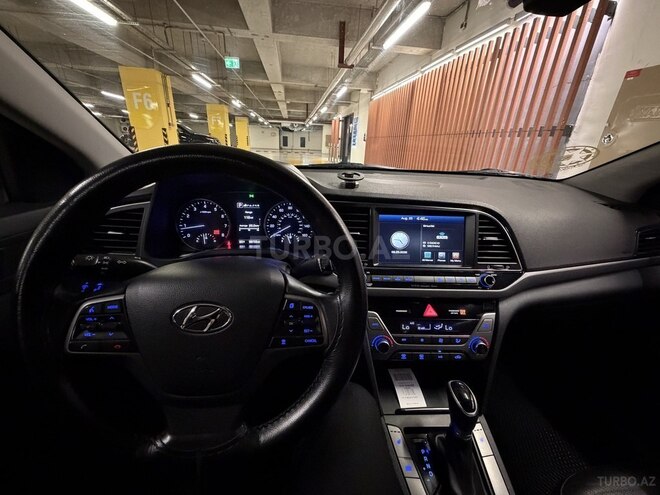 Hyundai Elantra 2018, 98,000 km - 2.0 л - Gəncə