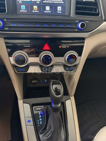 Hyundai Elantra 2019, 113,784 km - 2.0 л - Bakı