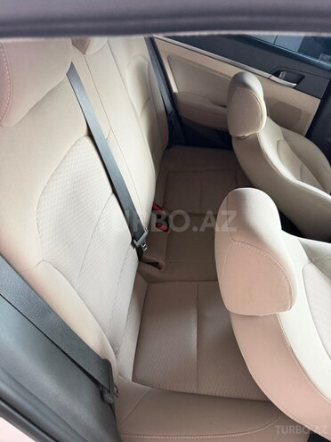 Hyundai Elantra 2019, 113,784 km - 2.0 л - Bakı