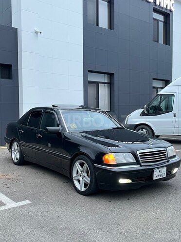 Mercedes C 230 1998, 330,000 km - 2.3 l - Qəbələ