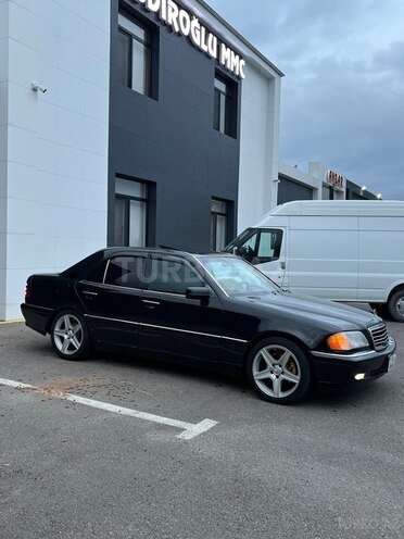 Mercedes C 230 1998, 330,000 km - 2.3 l - Qəbələ