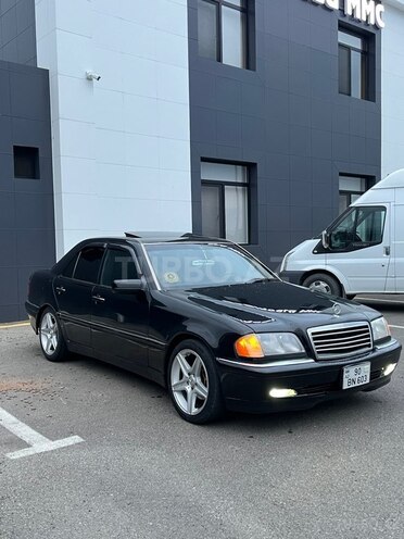 Mercedes C 230 1998, 330,000 km - 2.3 l - Qəbələ