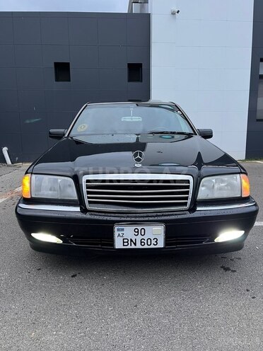 Mercedes C 230 1998, 330,000 km - 2.3 l - Qəbələ
