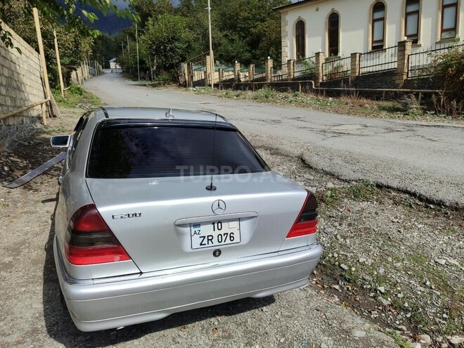 Mercedes C 220 1995, 357,456 km - 2.2 l - Qəbələ