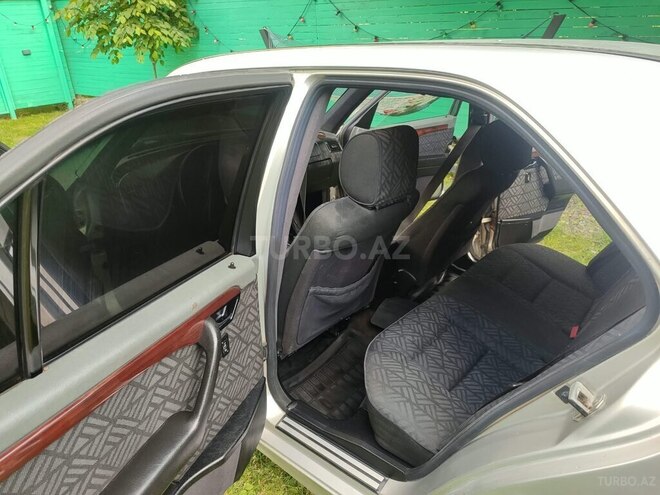 Mercedes C 220 1995, 357,456 km - 2.2 l - Qəbələ