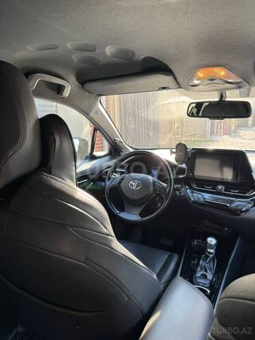 Toyota C-HR 2018, 102,500 km - 2.0 l - Bakı