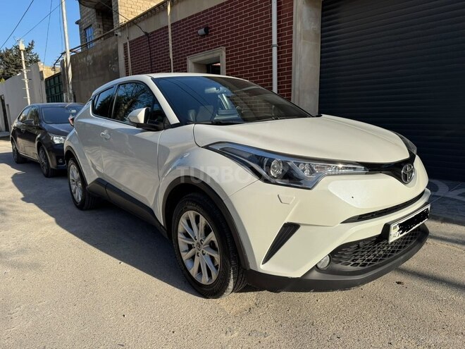 Toyota C-HR 2018, 102,500 km - 2.0 l - Bakı