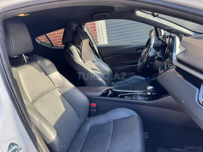 Toyota C-HR 2018, 102,500 km - 2.0 l - Bakı