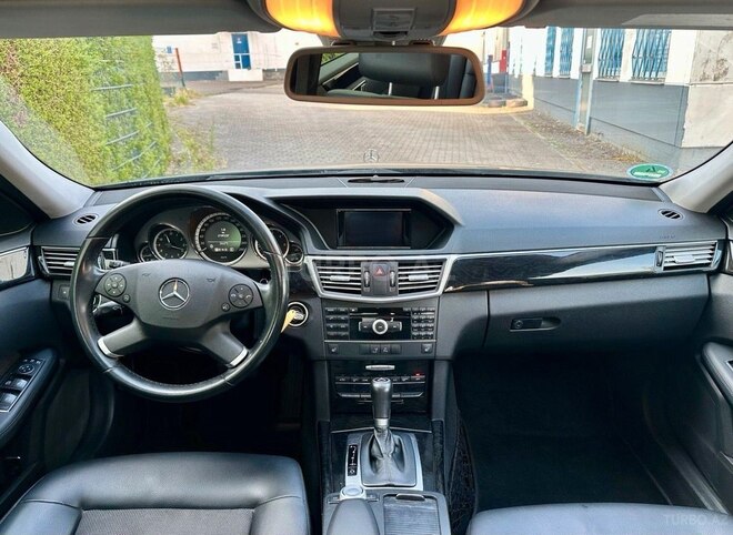 Mercedes E 220 2010, 217,500 km - 2.1 л - Bakı