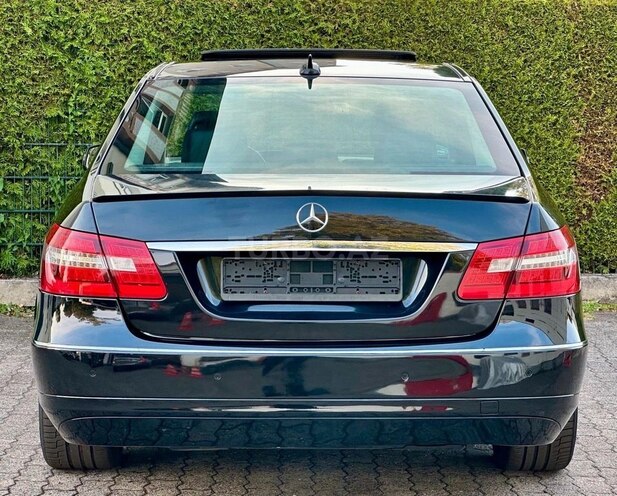 Mercedes E 220 2010, 217,500 km - 2.1 л - Bakı