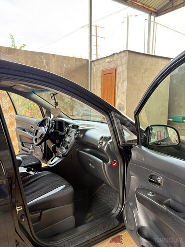 Kia Carens 2011, 135,606 km - 2.0 l - Mingəçevir