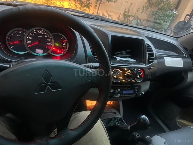 Mitsubishi L200 2008, 558,000 km - 2.5 l - Bakı