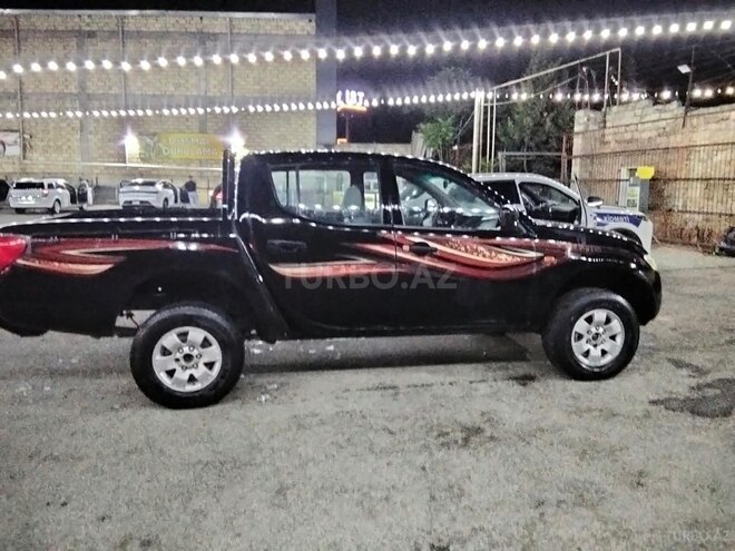 Mitsubishi L200 2008, 558,000 km - 2.5 l - Bakı