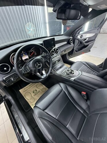 Mercedes C 300 4MATIC 2018, 90,000 km - 2.0 l - Qusar