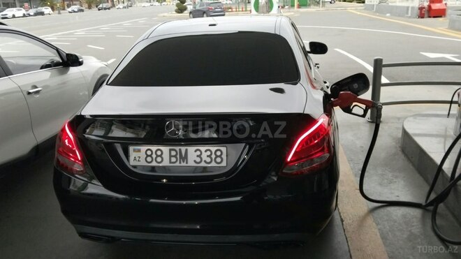 Mercedes C 300 4MATIC 2018, 90,000 km - 2.0 l - Qusar