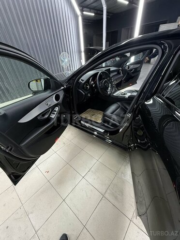 Mercedes C 300 4MATIC 2018, 90,000 km - 2.0 l - Qusar