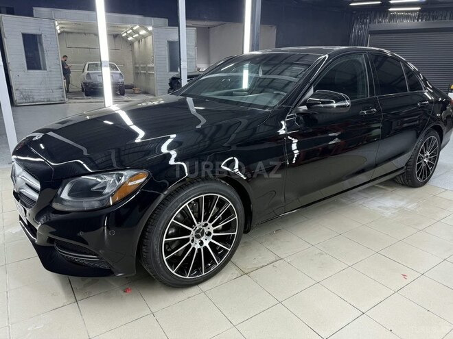 Mercedes C 300 4MATIC 2018, 90,000 km - 2.0 l - Qusar
