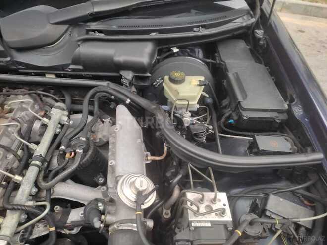 Mercedes E 220 1999, 625,000 km - 2.2 l - Bakı