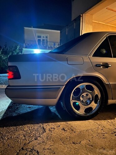 Mercedes  1994, 660,000 km - 2.0 l - Sumqayıt