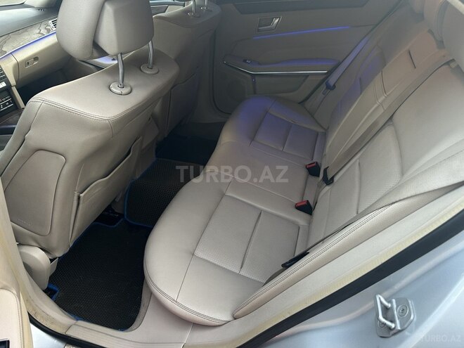 Mercedes E 220 2014, 315,000 km - 2.1 l - Bakı