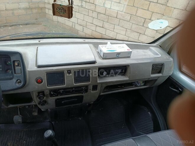 GAZ  1998, 140,000 km - 2.4 л - Sabirabad