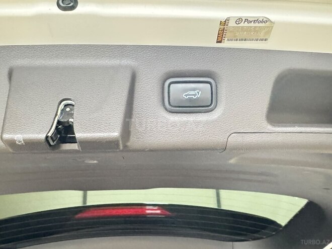 Hyundai Santa Fe 2023, 33,000 km - 1.6 l - Bakı